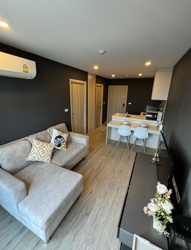 picture Unit Available at Serio Sukhumvit 50 - 5/10