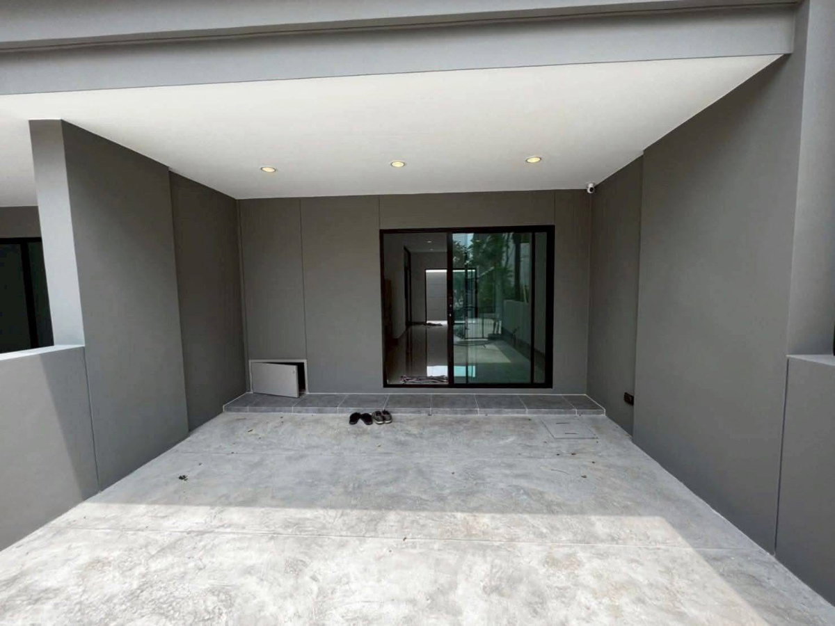 รูป 🏡 ทาวน์โฮม 3 ชั้น Premium Place Phaholyothin–Ramintra 4 ห้องนอน 3 ห้องน้ำ ทำเลศักยภาพ พหลโยธิน–รามอินทรา ใกล้ BTS พร้อมเข้าอยู่ - รูปที่ 10/19