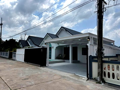 Houses for sale Rubberland : Pattaya Pool Villa for Sale – Great Price, Prime Location in Siam Country Club area!