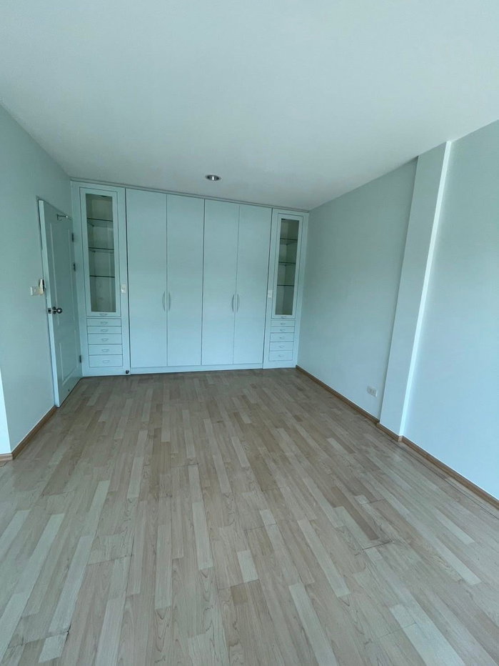 รูป 🏡✨ ปล่อยเช่าทาวน์โฮมหรู 3 ชั้นโนเบิลคิวบ์ พัฒนาการ 3 ห้องนอน 3 ห้องน้ำ ทำเลพัฒนาการ ใกล้ทองหล่อเพียง 3 กม.! - รูปที่ 9/17