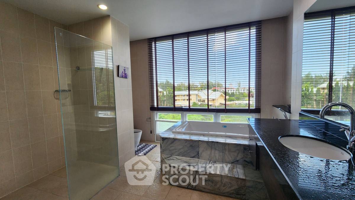 รูป คอนโด 2 ห้องนอน ขาย ที่ Karon View Condominium ใกล้กะรน ภูเก็ต (ID 2109273) - รูปที่ 11/14