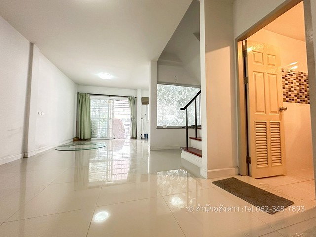 รูป  ขายทาวน์เฮ้าส์ 2 ชั้น โนโว วิลล์ (กรุงเทพ-ปทุมธานี) ซ.วัดหนองปรง สภาพสวย! ผ่อนถูกกว่าเช่า พร้อมอยู่ทันที - รูปที่ 10/14