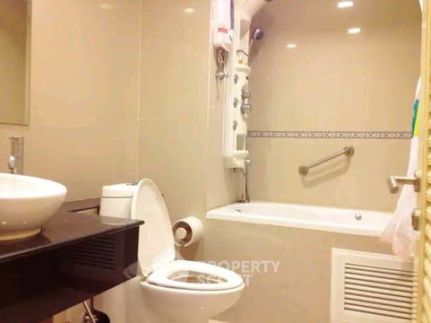 1-BR 80 Sqm, Nusasiri Grand Condo Near BTS Ekkamai 60m (ID 2773532)