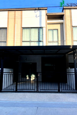 เช่าทาวน์โฮม เมกะ บางนา : ทาวน์เฮ้าส์ให้เช่า V Compound บางนา–ศรีนครินทร์ (SPSEVE1802)