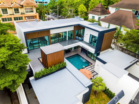ขาย บ้านหรูสร้างใหม่ | Nagawari Village – พัทยา ✨ ที่ดิน 148 ตร.ว. • พื้นที่ใช้สอย 630 ตร.ม. • 7 ห้องนอน / 8 ห้องน้ำ • เฟอร์นิเจอร์ครบ