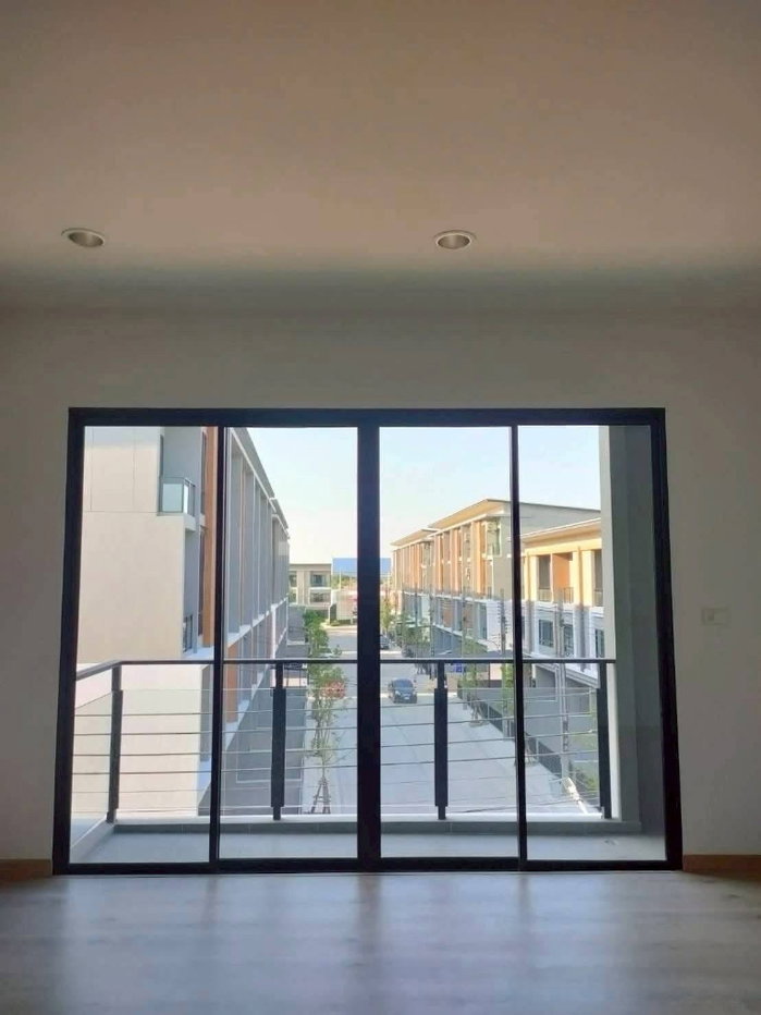 รูป 🏡 ทาวน์โฮม 3 ชั้น Premium Place Phaholyothin–Ramintra 4 ห้องนอน 3 ห้องน้ำ ทำเลศักยภาพ พหลโยธิน–รามอินทรา ใกล้ BTS พร้อมเข้าอยู่ - รูปที่ 3/19