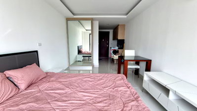 Condos for sale : Sale !! Laguna beach condo resort 3 maldives pattaya Fl.6