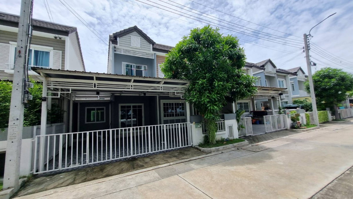 picture House  For Rent 3 Bedroom 2  Restroom  - 1/24