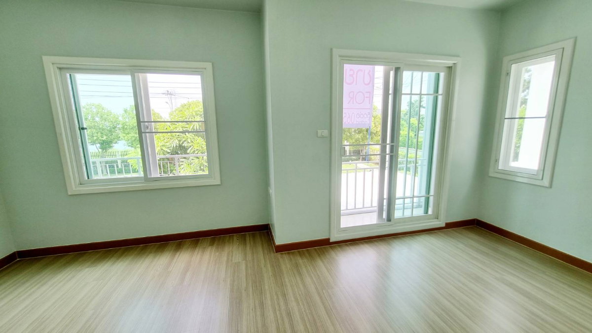 picture House  For Rent 3 Bedroom 2  Restroom  - 18/24