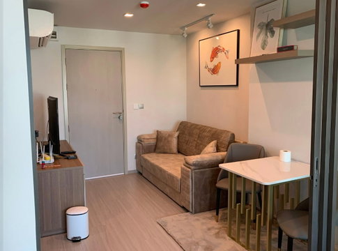 Life Ladprao. 1bed 36sqm. Line id: @pfagent