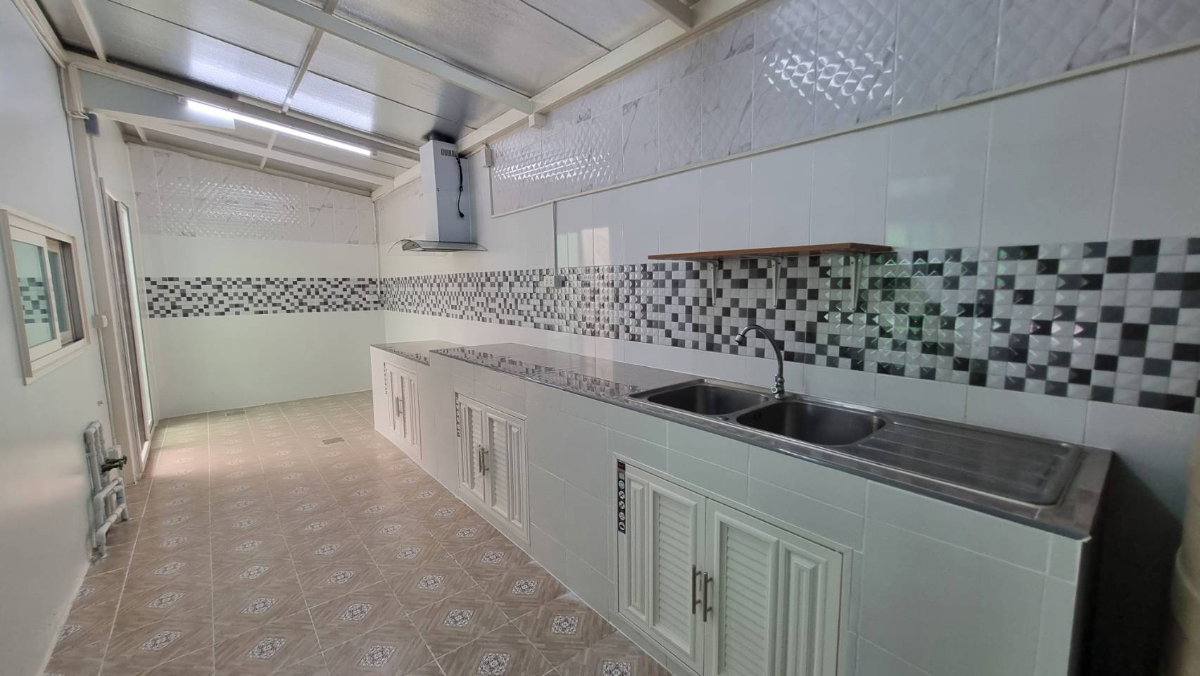 picture House  For Rent 3 Bedroom 2  Restroom  - 12/24