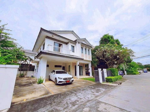 ให้เช่าบ้านเดี่ยว หมู่บ้านมัณฑนา เลค วัชรพล สุขาภิบาล 5 บ้านหลังมุม ใกล้สถานีรถไฟฟ้า สายสีเขียว (N.2048)