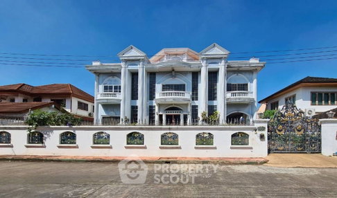 7-Bedroom House For Rent In Chan Kasem, Chatuchak (ID 2773261)