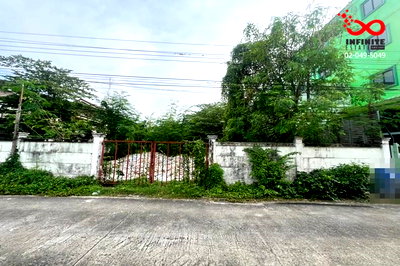 ที่ดิน วิทยาลัยศิลปหัตถกรรมกรุงเทพ : ขายที่ดิน 104ตรว.ลาดพร้าว 87 ใกล้ถนนประดิษฐ์มนูญธรรม เพียง 400เมตร