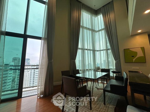 29th-Floor 3-BR Bright Sukhumvit 24 Condominium Near BTS Phrom Phong (ID 2083241)
