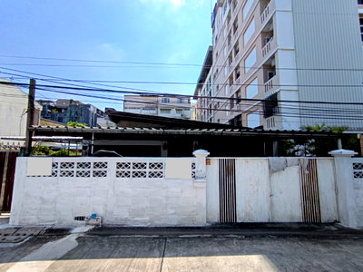 Land for sale Ladprao 48, Chokchai 4, Ladprao 71 : Land for sale, Ladprao 18, Soi 4-1 🔥 Only 9,590,000 baht 🚆 Near MRT Ladprao