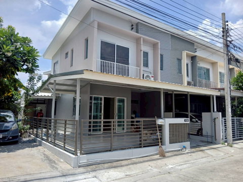 ให้เช่าทาวน์เฮ้าส์หลังมุม เดอะ คอนแนค แจ้งวัฒนะ Tel.0999983897