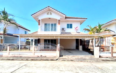 บ้านเดี่ยว เทศบาลตำบลสันกำแพง : ขายบ้านโครงการธนาพร เลคโฮม  แยกหลุยส์ ตรงข้ามนานาชาติ Mill hill เชียงใหม่-สันกำแพง เนื้อที่ 60 ตร.ว.3นอน 3 น้ำ 2 ครัว 2 จอด ราคา 2.5 ล้านบาท 
