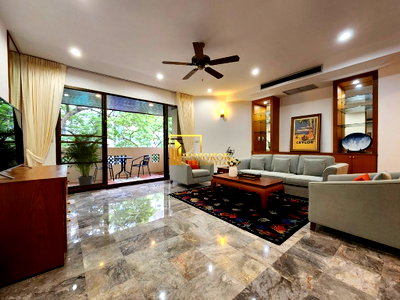 คอนโดให้เช่า : Large 3 Bedroom Phrom Phong Apartment With Private Terrace - BR0961AP