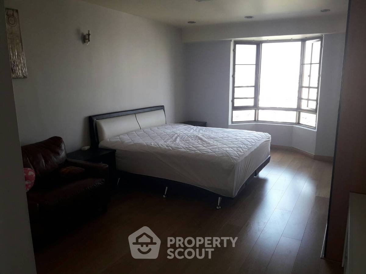 รูป คอนโด 3 ห้องนอน ขนาด 160 ตร.ม. Royal Castle Sukhumvit ใกล้ BTS พร้อมพงษ์ (ID 513632) - รูปที่ 7/12