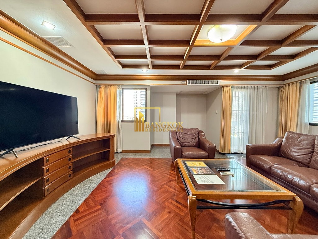 picture United Tower | Very Spacious 2 Bedroom Condo in Thonglor - BR18531CD - 3/44