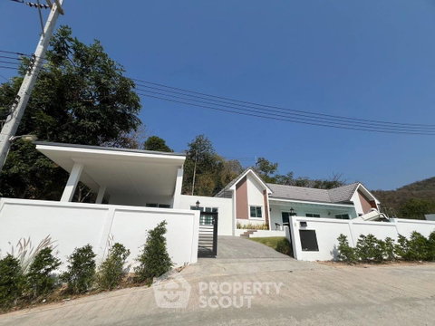 วิลล่า 4 ห้องนอน ให้เช่า พาวิลเลียน วิลล์ ใกล้ หินเหล็กไฟ 📍 (ID 2778843)