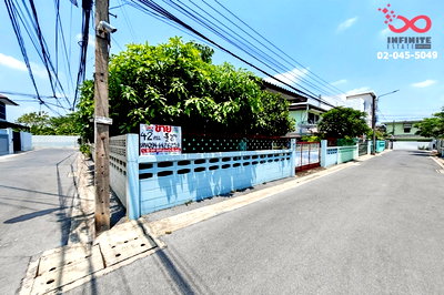 บ้านเดี่ยว วิทยาลัยป้องกันราชอาณาจักร (วปอ.) : ขายบ้านเดี่ยว 2 ชั้น 42 ตร.ว. ถนนสุทธิสาร   ซอยสบายใจ หลังมุม ใกล้ MRT 