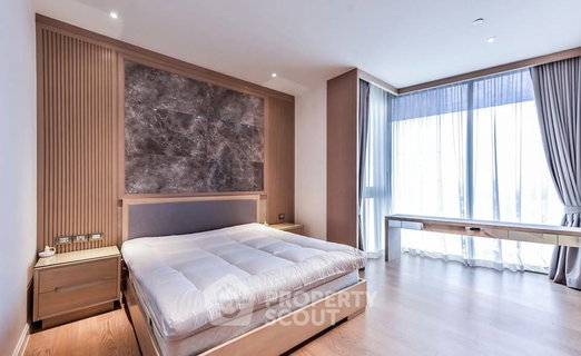 รูปภาพ คอนโด 4 ห้องนอน ขนาด 174 ตร.ม. ชั้นสูง ที่ Magnolias Waterfront Residences ใกล้ BTS สะพานตากสิน (ID 2779255)