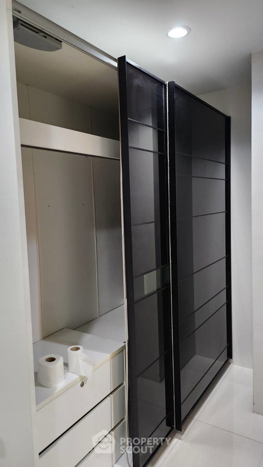 รูป คอนโด 2 ห้องนอน ชั้นสูง 20 99 ตร.ม. สุขุมวิท ลิฟวิ่ง ทาวน์ ใกล้ MRT เพชรบุรี 300 ม. (ID 2778975) - รูปที่ 7/12