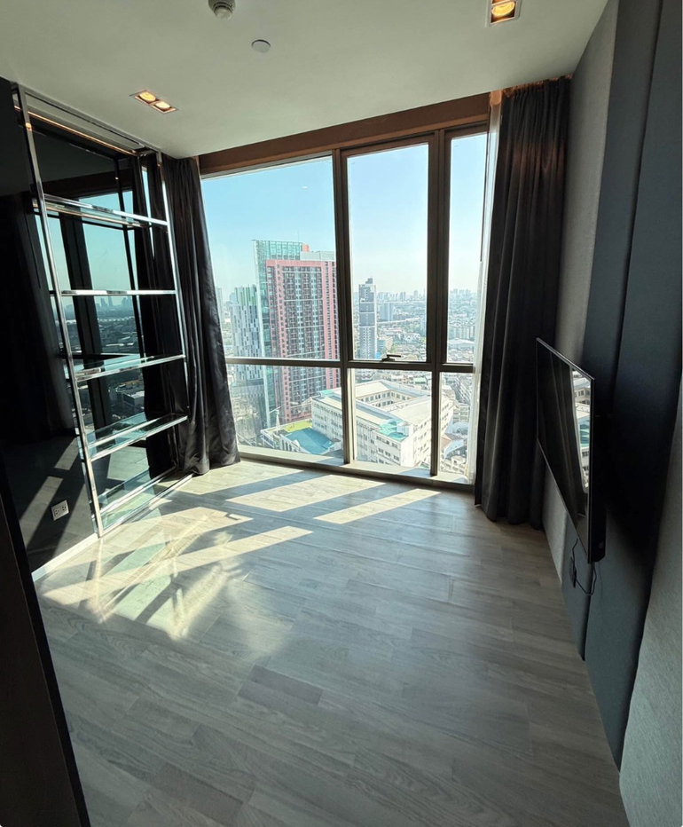 picture The Room Sukhumvit                  69  - 9/17