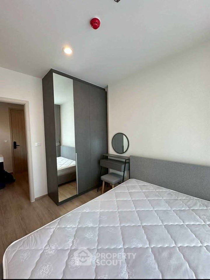 picture 2-BR 41 Sqm Condo For Rent At Nue District R9, 200m to MRT Phra Ram 9 (ID 2778865) - 8/18