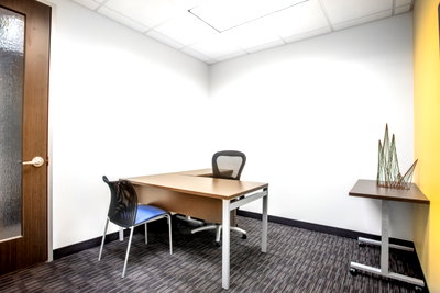Office for rent : Private office space for 2 employees in Regus Bukis Community Mall