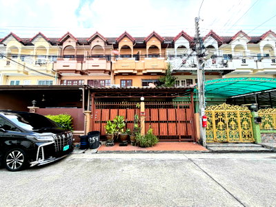 ขายทาวน์โฮม : ขาย ทาวน์โฮม 3 ชั้น ฐิติพร พัฒนาการ 29 ใกล้สนามบินสุวรรณภมิ 33 ตรว 3 ชั้น เหมาะออฟฟิศ