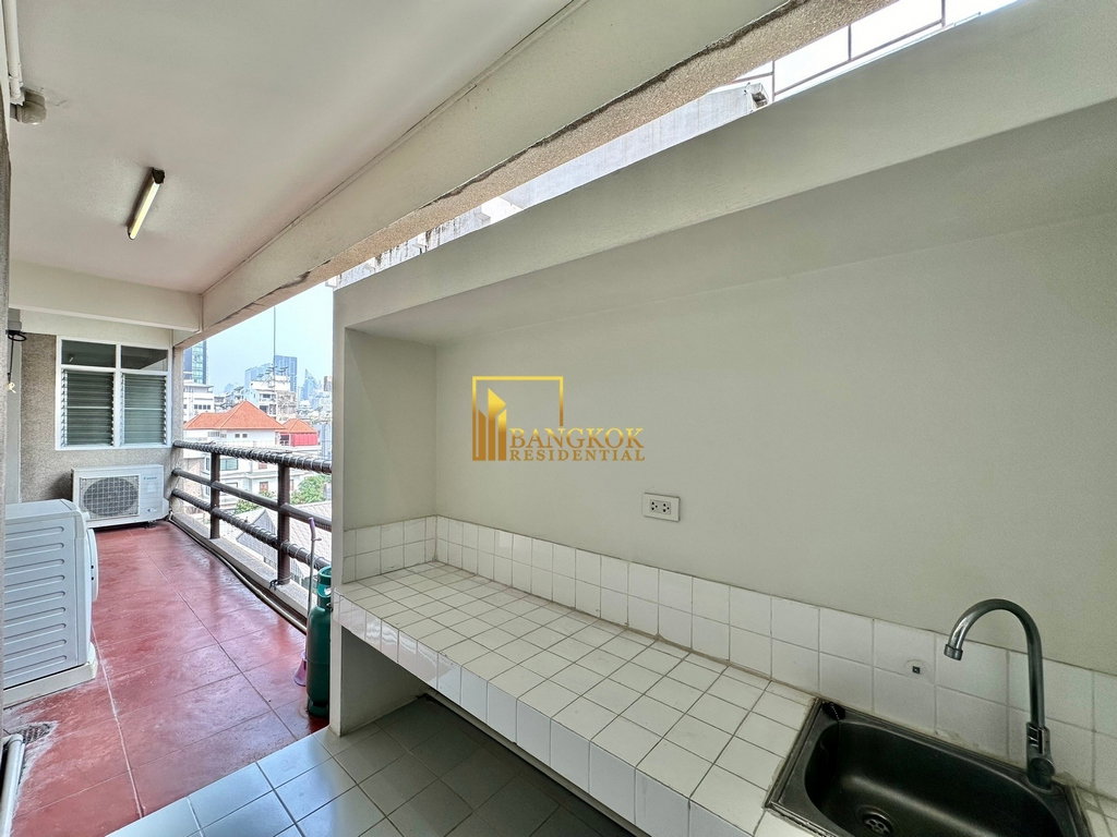 รูป Spacious 4 Bedroom Penthouse Apartment in Sukhumvit 7 - BR0669AP - รูปที่ 38/58