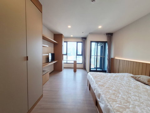 Unit Available at Aspire Sukhumvit - Rama 4
