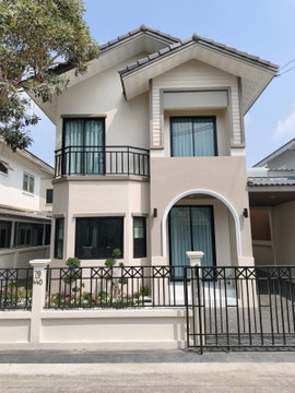 ผลตอบแทน Yield >5% บ้านแฝดรีโนเวทตกแต่งพร้อมอยู่ ฟรีค่าใช้จ่าย ณ กรมที่ดิน