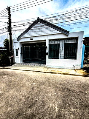 บ้านเดี่ยว พิพิธภัณฑ์ยางพารา  : 3 Bedroom House for Sale in East Pattaya