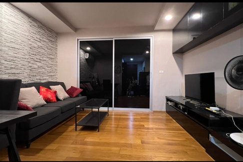 Abstract Phaholyothin. 1bed 35sqm. Line id: @pfagent