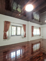 picture Luxury House for Sale in Windmill Golf Course - 19/23