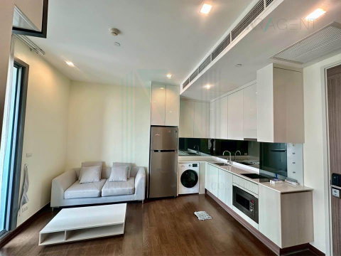 Condo for rent, Q Asoke Building 1, 19th floor, 1 bedroom, 38 sq m, near MRT Phetchaburi station.