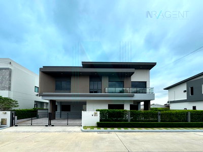 บ้านเดี่ยว สนามบินสุวรรณภูมิ : ขายบ้านเดี่ยว โครงการ เวนิว ไอดี มอเตอร์เวย์ - พระราม9 2 ชั้น 5 ห้องนอน 5 ห้องน้ำ