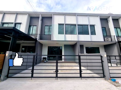 Townhouses for sale : 📌 For Sell Town house PLENO BANGNA - ONNUT 2-story 3 bedroom 2 bathroom