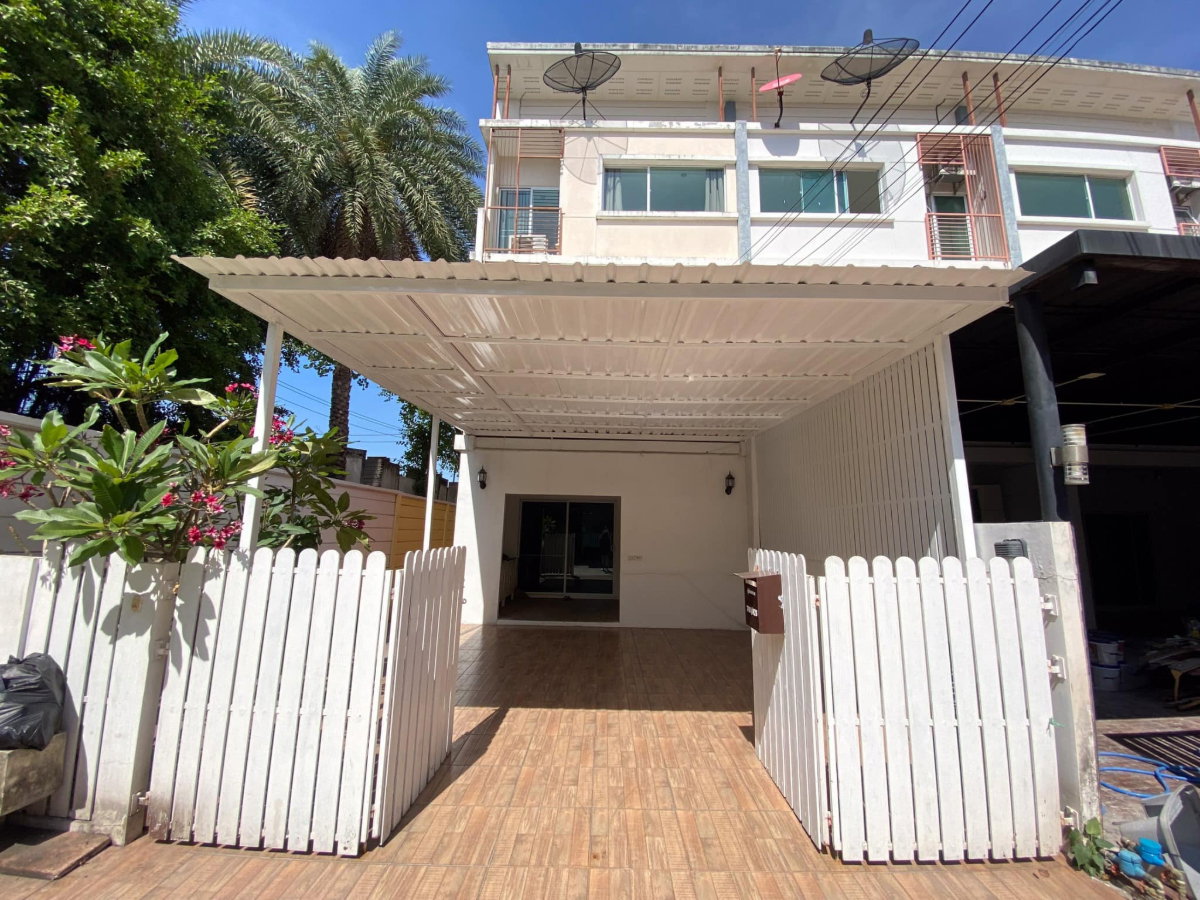 รูป UV01760 - Villette City  Pattanakarn : BTS Phra Khanong - รูปที่ 37/52