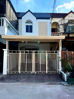 ทาวน์โฮม ถนนนาคนิวาส : ขายทาวน์เฮาส์ โครงการ เลิศอุบล 4 2 ชั้น 2 ห้องนอน 2 ห้องน้ำ