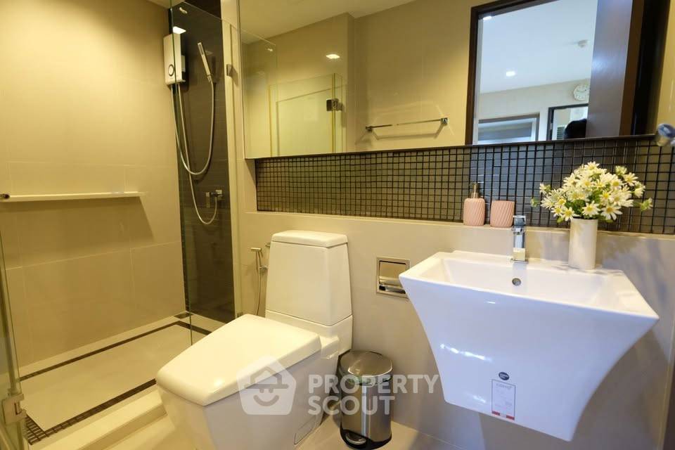 รูป คอนโด 2 ห้องนอน 67 ตร.ม. ชั้นสูง 34 ที่ Rhythm Sathorn ใกล้ BTS สะพานตากสิน 300 ม. (ID 2783474) - รูปที่ 10/10