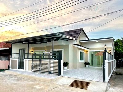 ทาวน์โฮม นนทบุรี : 📌 ขายทาวน์เฮาส์ โครงการ บ้านบ้านบัวทอง 4 1 ชั้น 3 ห้องนอน 2 ห้องน้ำ