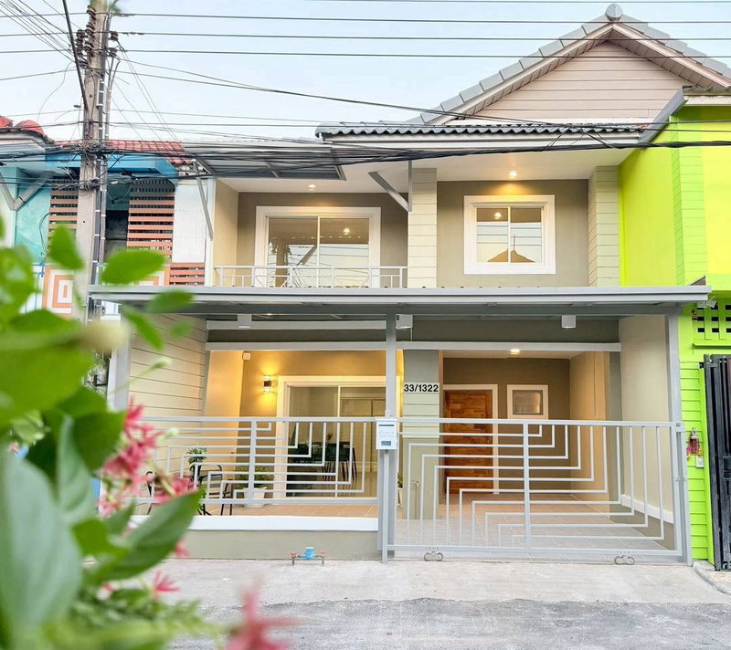 ขายทาวน์โฮม : ขายทาวน์เฮ้าส์พฤกษา 3 วัดลาดปลาดุก 18 ตร.ว. หน้ากว้าง 6 ม. ต้นสายรถตู้ ฟรีโอน