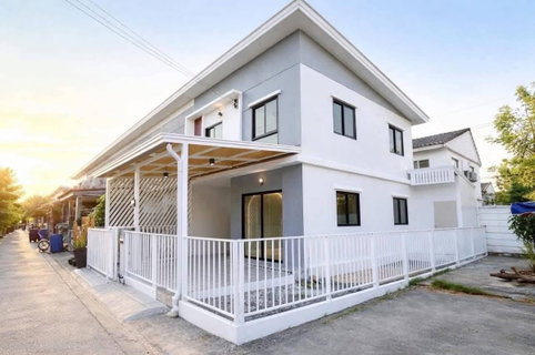 ขายทาวน์เฮาส์พฤกษา 64/2 คลองสาม หลังมุม 24 ตร.ว. แต่งใหม่พร้อมอยู่ ฟรีโอน