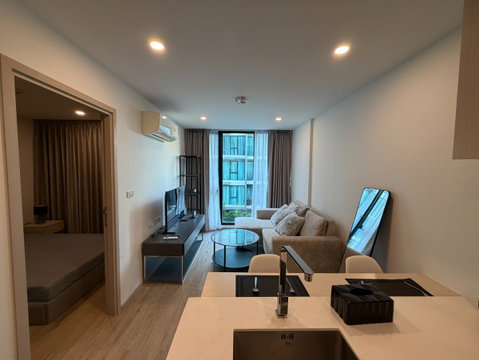 Multiple units available in this project—price is negotiable upon contract! Unit Available at Serio Sukhumvit 50 