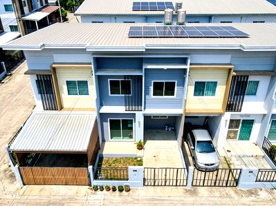 เช่าทาวน์โฮม แม็คโคร บางบัวทอง : 4 นอน 2 น้ำ ใกล้ รร.สารสาสน์วิเทศ บางบัวทอง 900 ม คลองบางไผ่ บางบัวทอง ลำโพ ทาวน์โฮม 2 ชั้นฟังก์ชัน